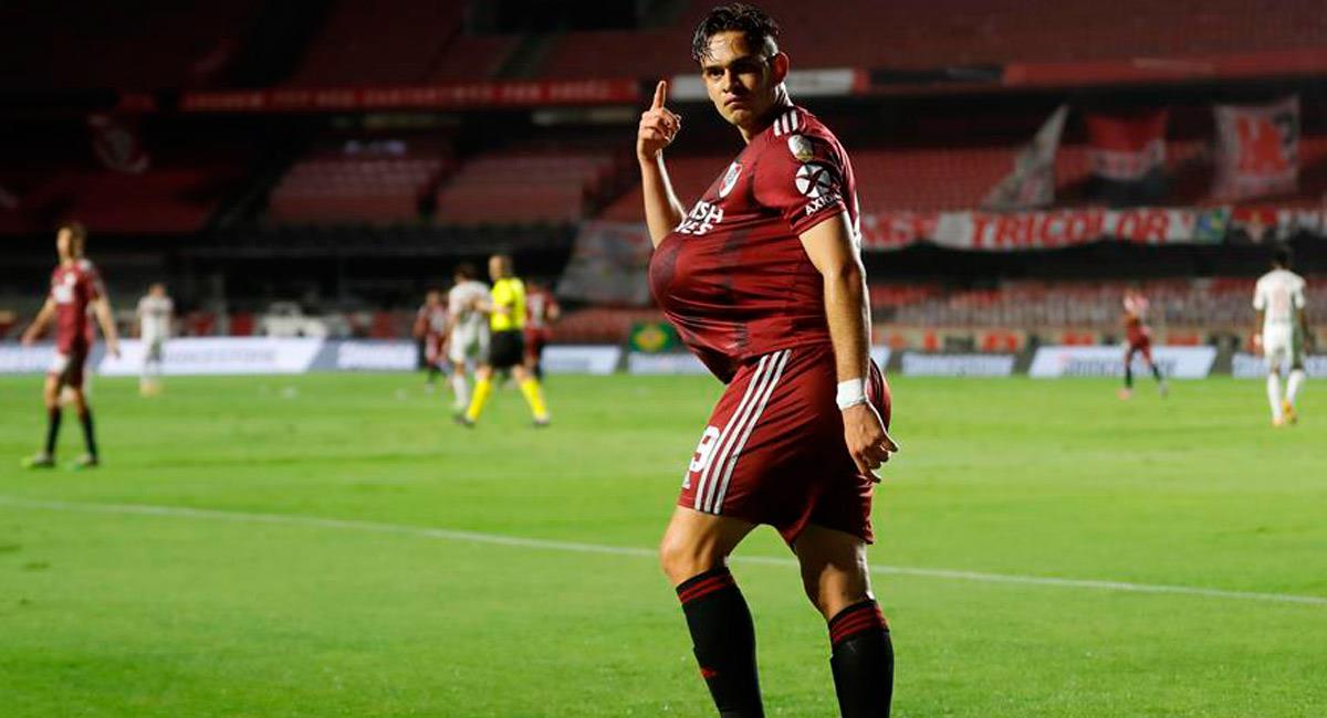 Santos Borré celebra su gol ante San Pablo en Copa Libertadores. Foto: EFE