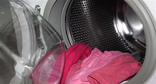Las pelusas en la lavadora son más malas de lo que creíamos