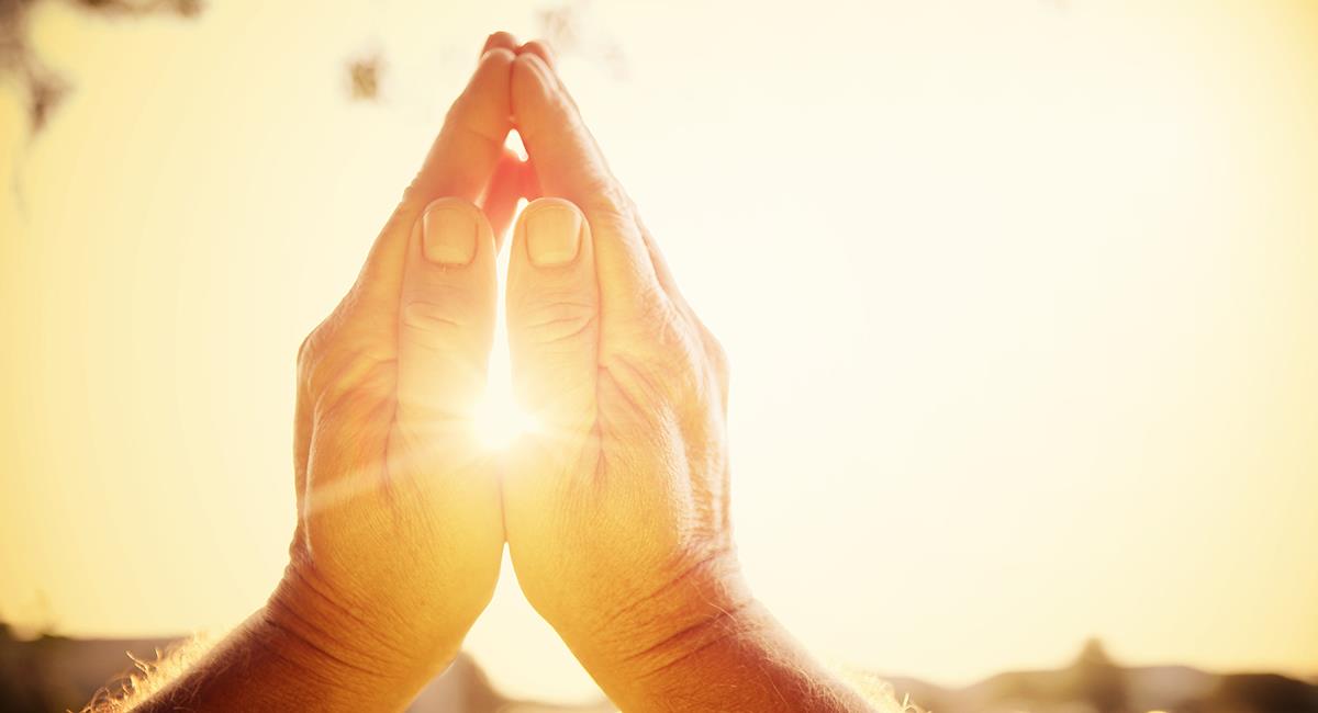 Obtén la misericordia de Dios en tiempos difíciles con esta maravillosa oración. Foto: Shutterstock