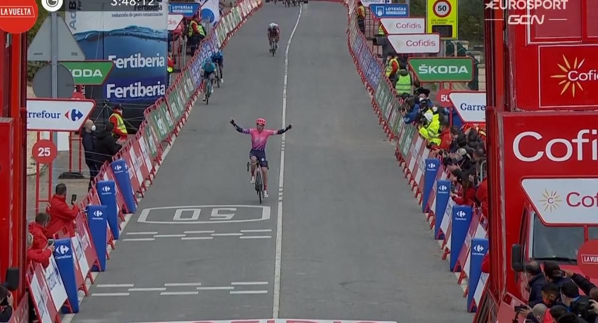 Michael Woods gana la etapa 7 de La Vuelta. Foto: Twitter @lavuelta