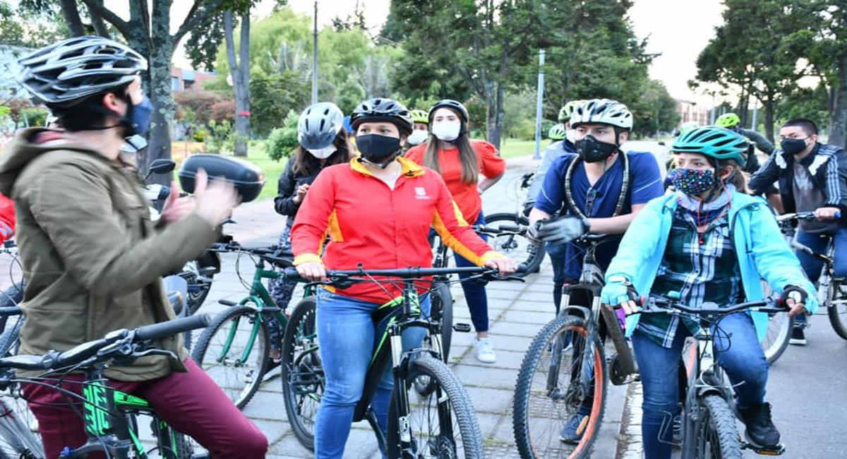 Usuarios de bicicletas quieren que su seguridad se pueda garantizar por medio de leyes efectivas. Foto: Facebook Alcaldía Local de Engativá