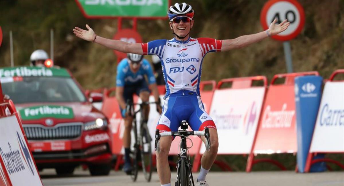 Esteban Chaves salió del top 10 de la general en la Vuelta a España. Foto: EFE