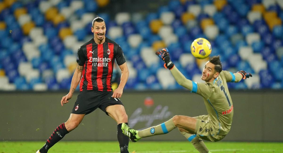 Doblete de Zlatan en la victoria de Milan ante Napoli. Foto: Twitter Prensa redes Milan.