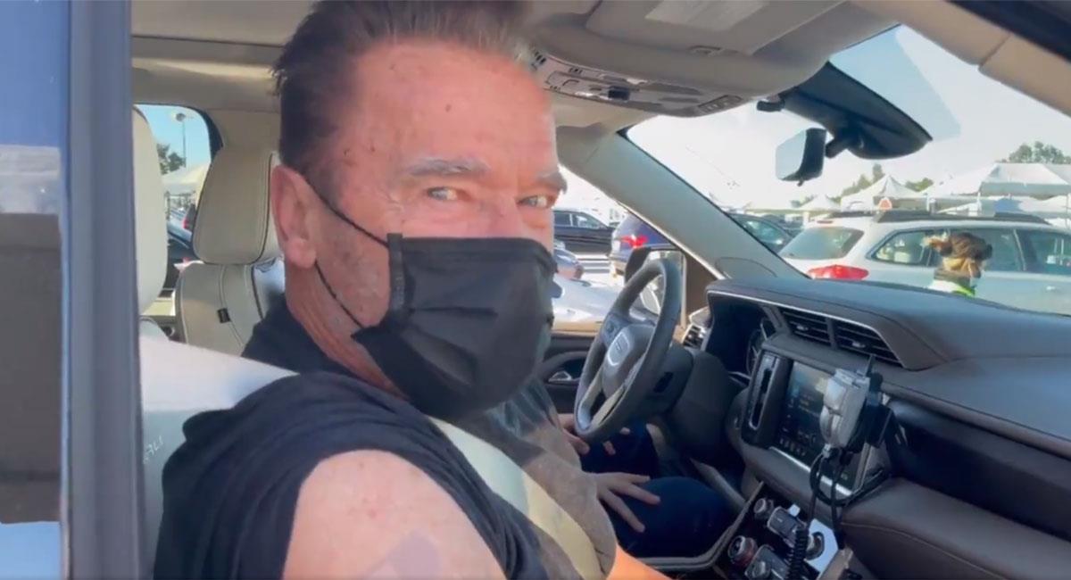 Arnold Schwarzenegger ya se vacunó contra el COVID-19. Foto: Twitter Captura @Schwarzenegger