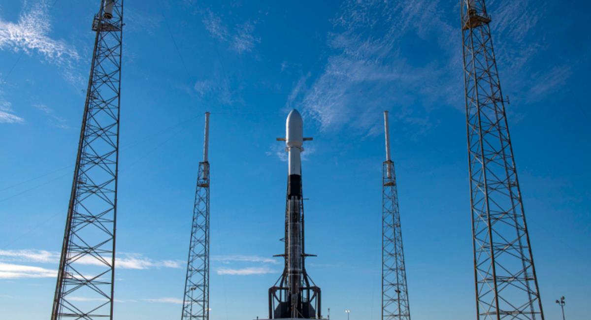 Este sería el primer lanzamiento con tantos satélites, al mismo tiempo. Foto: Twitter @SpaceX.