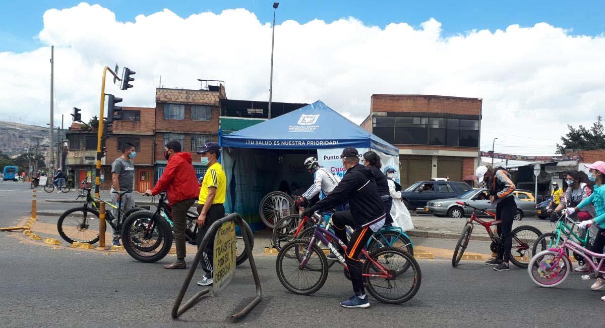 La ciclovía se ha usado con frecuencia durante esta pandemia en Bogotá. Foto: Twitter / @SubRedSur