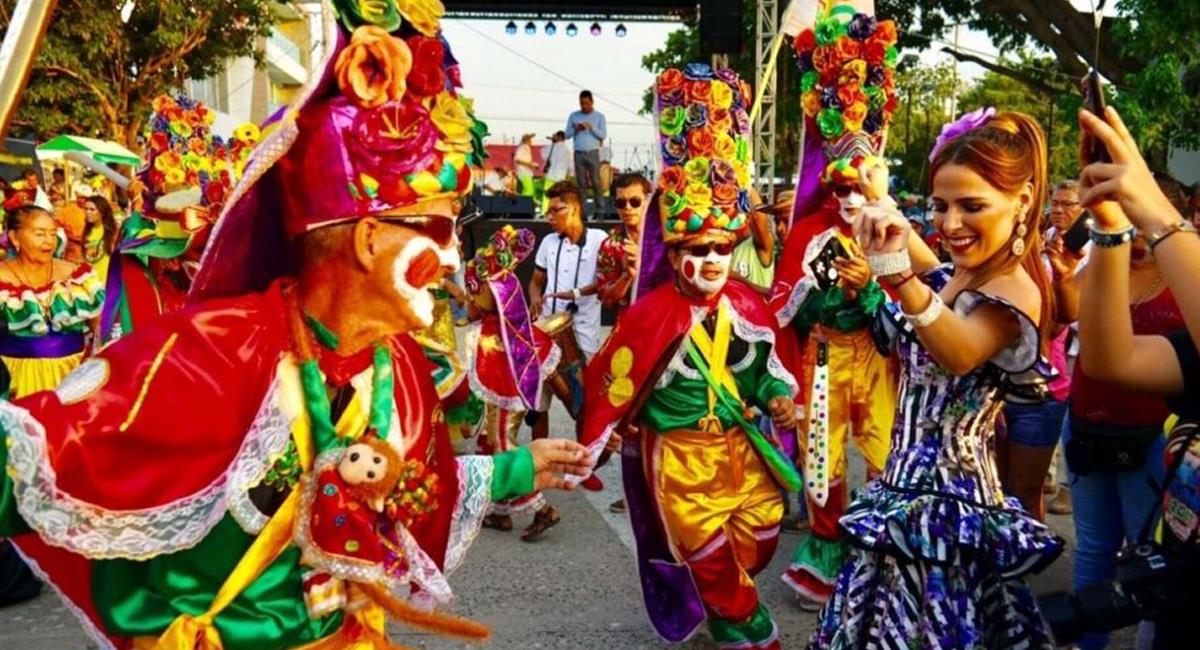 Este año no habrá Carnaval en las calles, pero una fiesta diferente podrá disfrutarse de manera virtual para mantener vivo el espíritu. Foto: Twitter @eldato_co