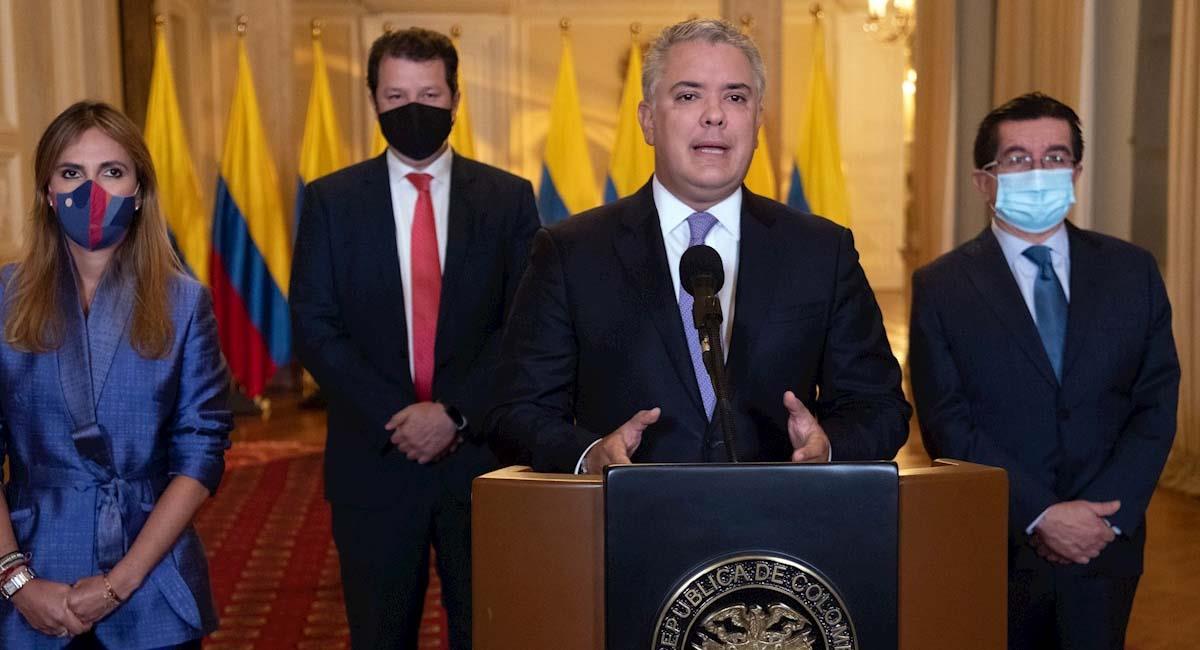 Iván Duque anunciando la llegada de las vacunas a Colombia. Foto: EFE