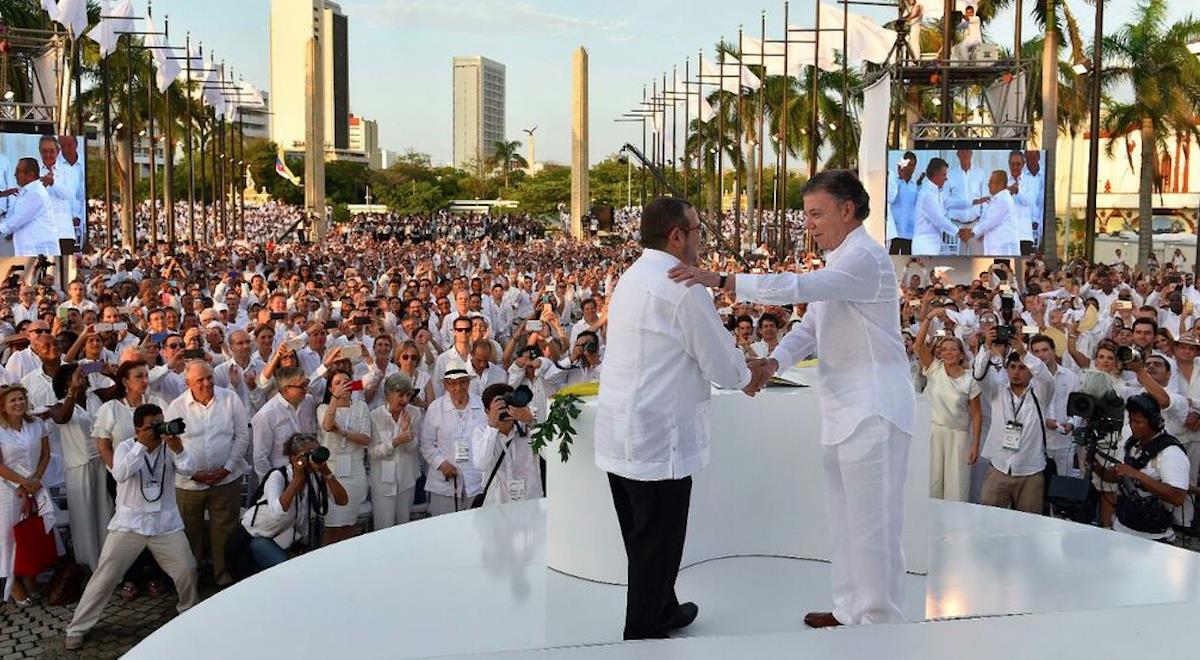 Las FARC siguen incumpliendo con lo pactado en el acuerdo de Paz. Foto: Twitter @TimoComunes