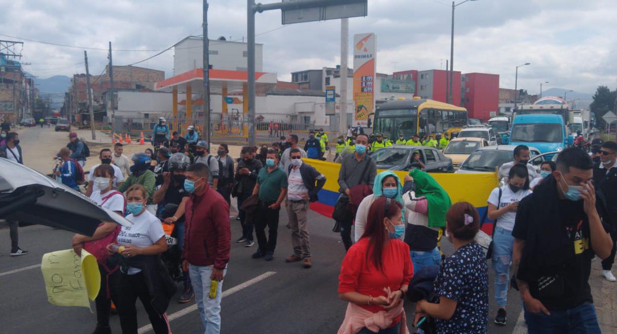 Los dueños de gastrobares protestan por el decreto de la Alcaldía de Bogotá que restringe su labor. Foto: Twitter @BluRadioCo