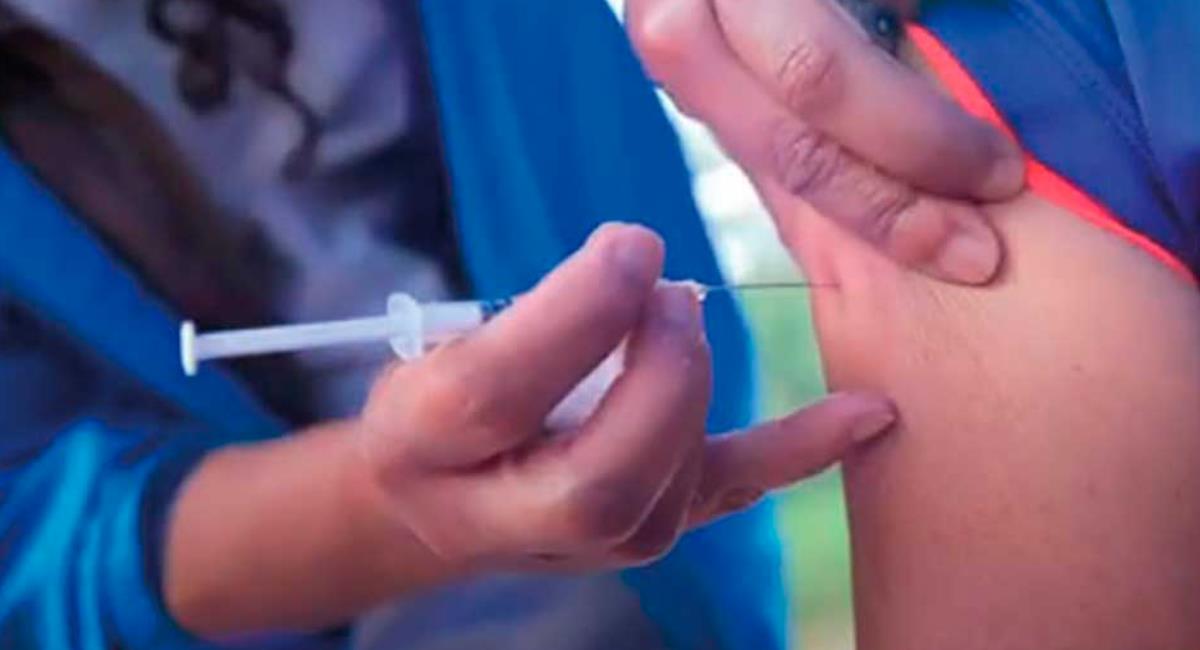 Se acerca proceso de vacunación a personas entre 75 y 79 años. Foto: Ministerio de Salud
