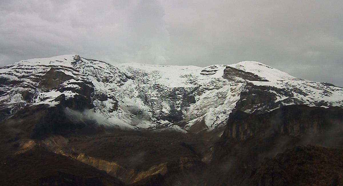 El Nevado del Ruíz se pudo visualizar desde Cali y Santa Rosa de Cabal. Foto: Twitter @JuanArbelaezJ
