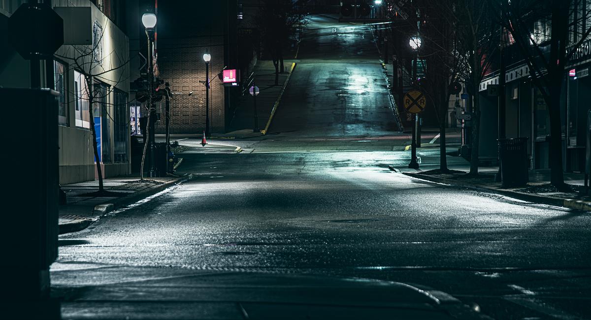 Volverán las calles vacías con motivo de toques de queda nocturnos en varias ciudades del país debido al aumento en el número de contagios por la COVID-19. Foto: Pixabay