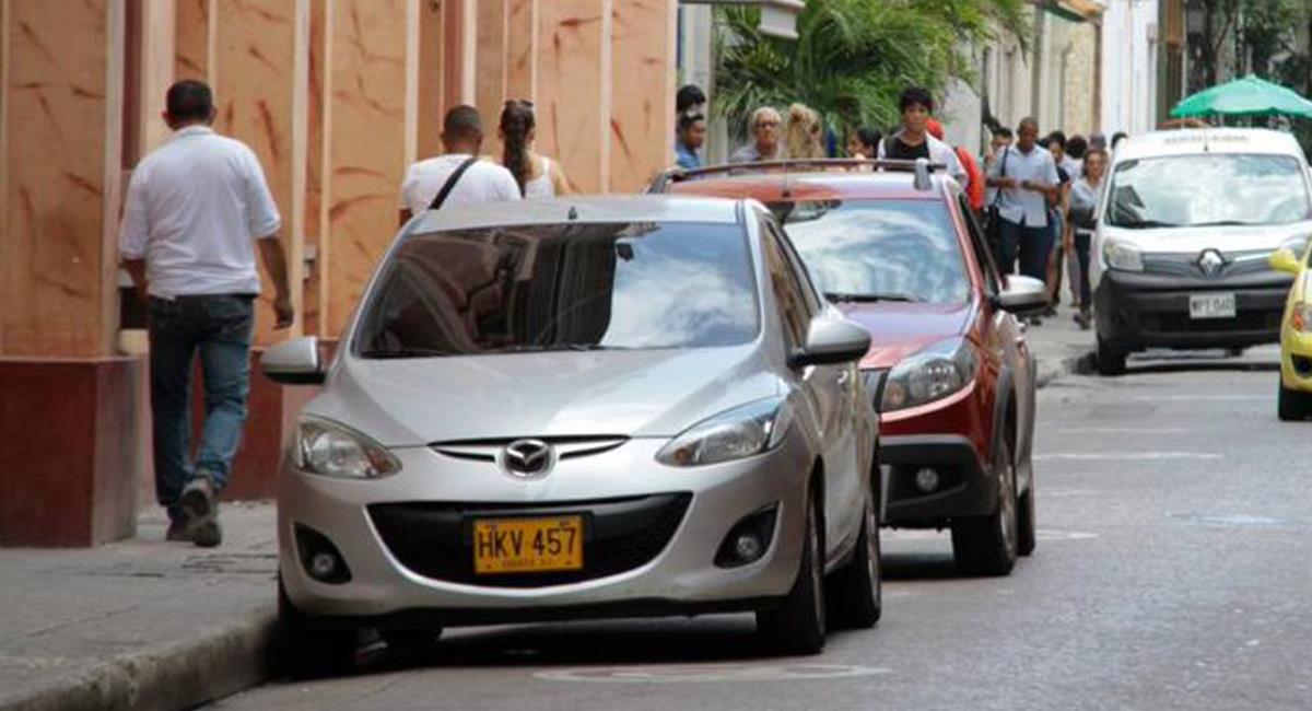 Cartagena se ha visto inundada de automóviles y también de turistas en esta Semana Santa. Foto: Twitter @ElUniversalctg