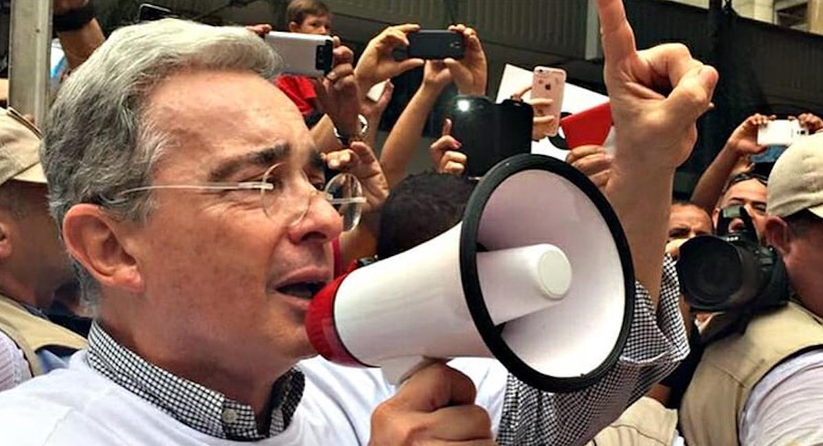 Uribe pide militarizar el país durante el Paro Nacional. Foto: Facebook Álvaro Uribe Vélez