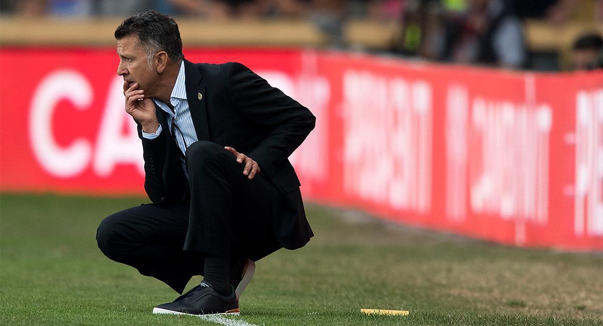 Juan Carlos Osorio se encuentra sin equipo y tendría ofertas de Santos de Brasil. Foto: Twitter @miseleccionmx