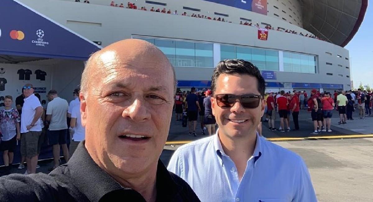 Carlos Antonio Vélez, junto a su hijo Luis Carlos Vélez. Foto: Instagram @velezfutbol