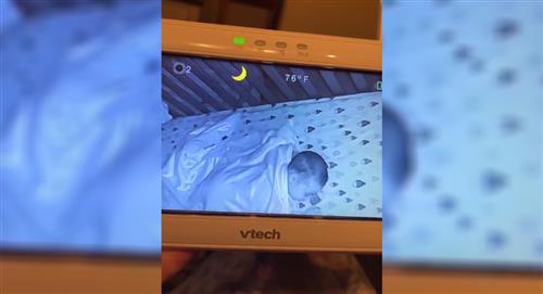 Madre descubrió a un fantasma espiando a su bebé en su cuna