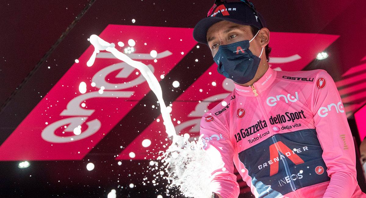 Egan Bernal logró la victoria y el liderato del  Giro de Italia  en la etapa 9. Foto: EFE
