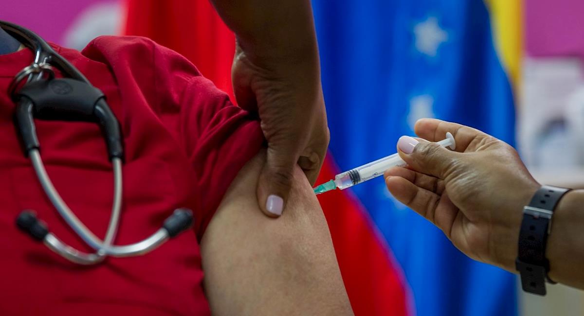 Oposición critica el ritmo de vacunación en Venezuela. Foto: EFE
