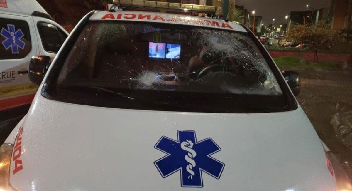 16 ambulancias fueron atacadas durante los disturbios de este sábado en el sur de la ciudad. Foto: Twitter @Bogota