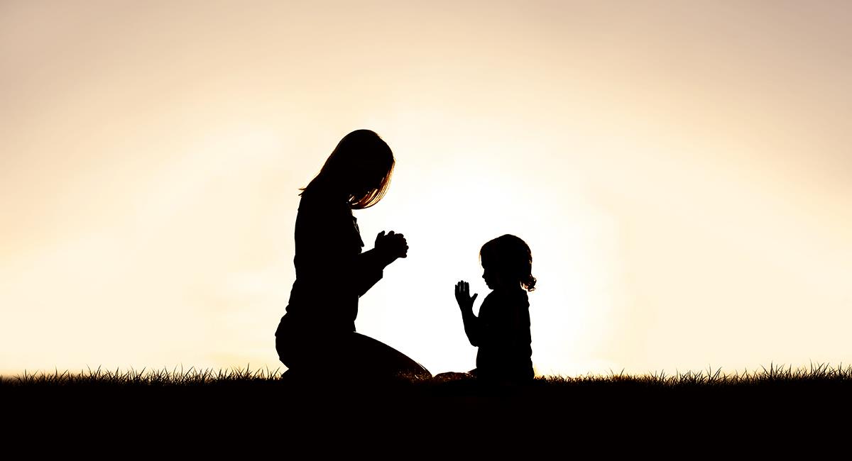 Hermosa oración para la bendición y la protección de las madres. Foto: Shutterstock