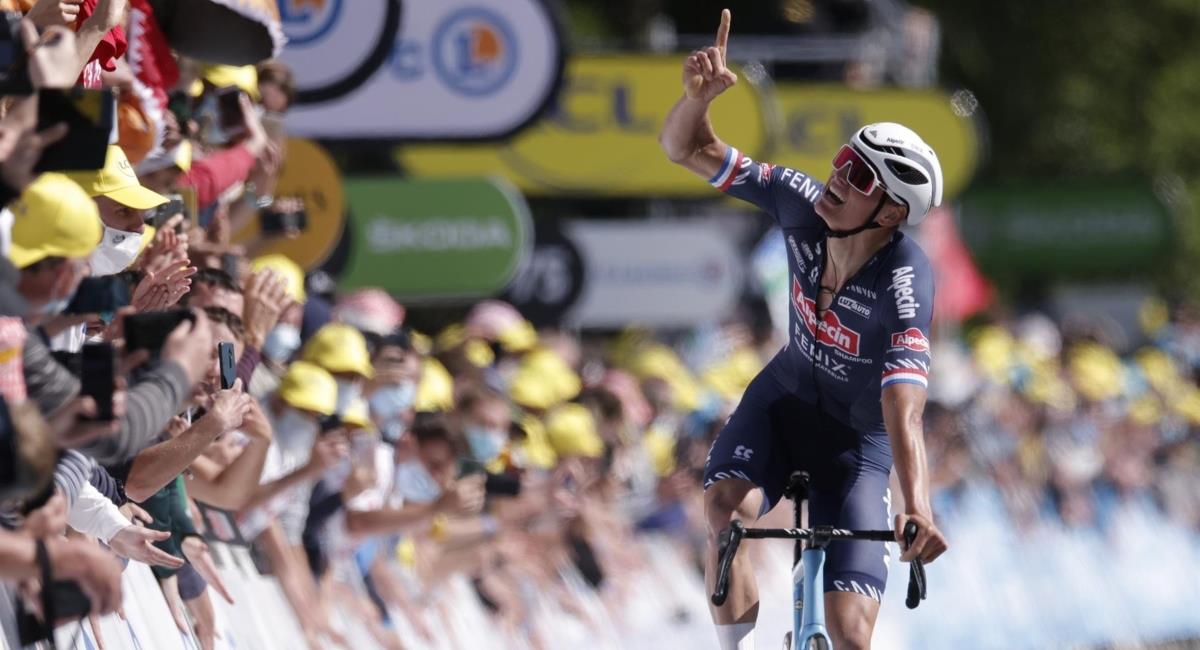 Van del Poel gana la segunda etapa del Tour de Francia. Foto: EFE