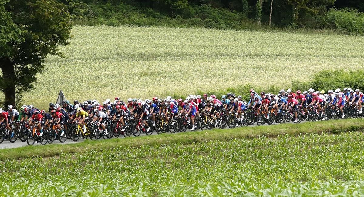 El Tour de Francia tuvo varias caídas en sus primeras etapas. Foto: EFE
