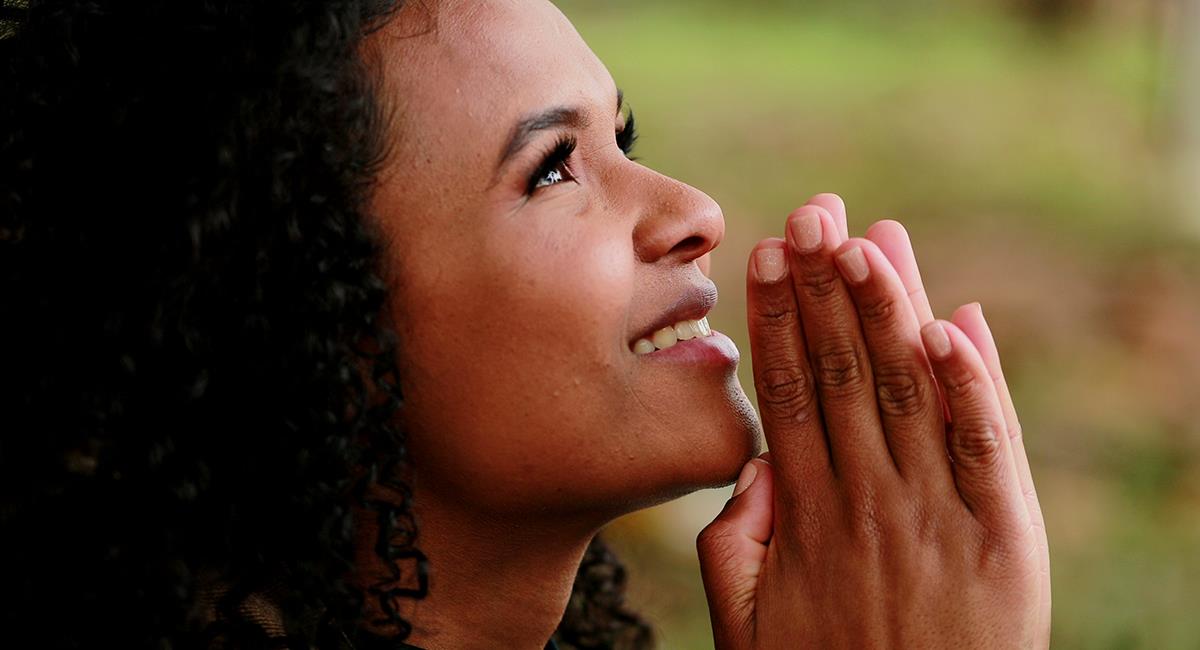 Poderosa oración para obtener bendiciones en el mes de julio. Foto: Shutterstock