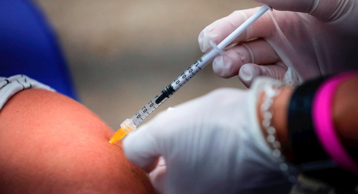 Vacunación con dosis de Janssen inició el 26 de junio. Foto: EFE
