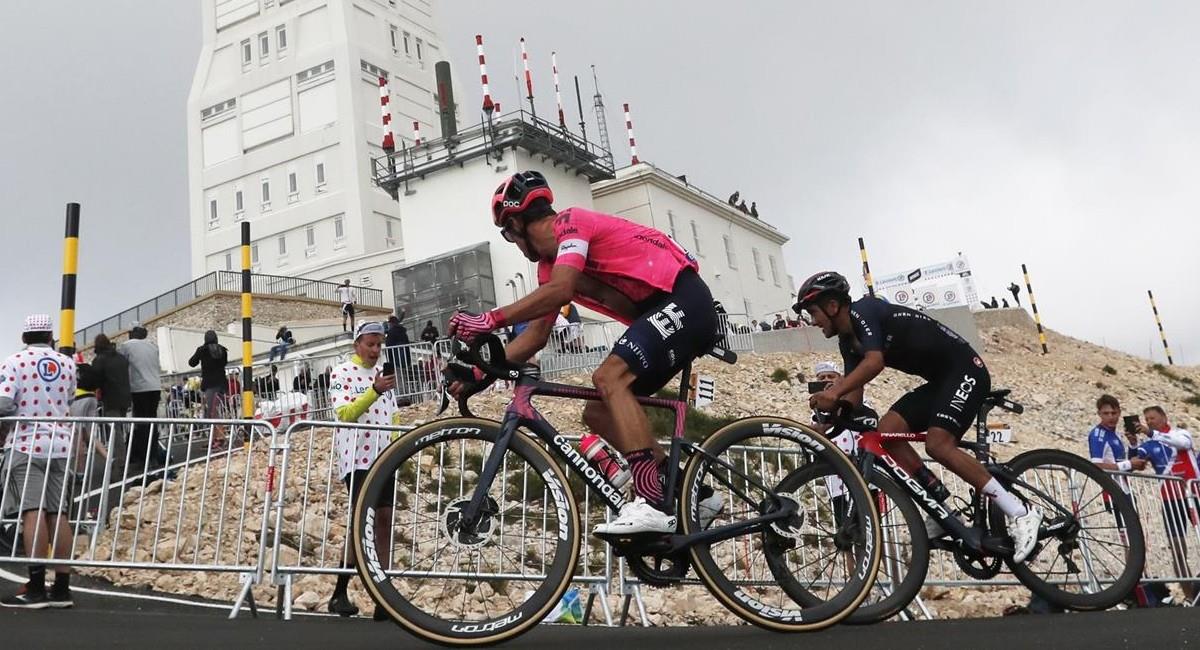 Rigoberto Urán en el ascenso al Mont Ventoux en el Tour de Francia. Foto: EFE