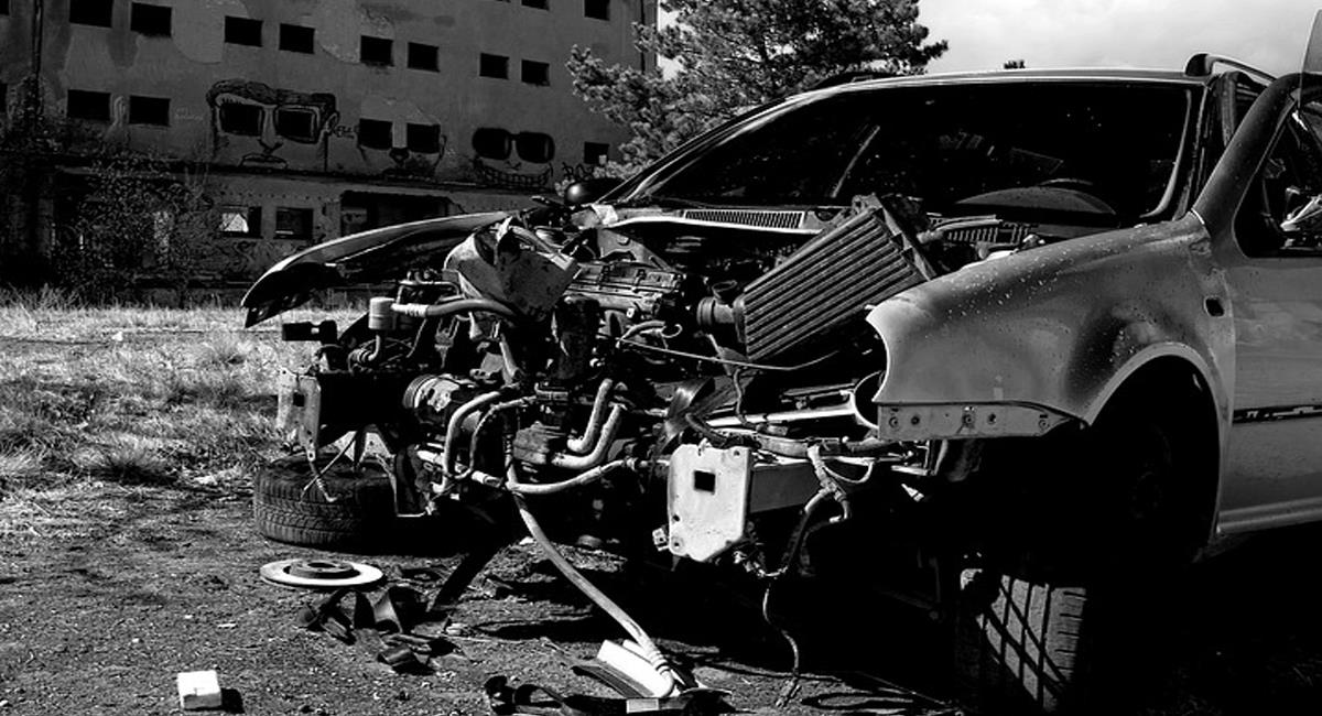 Fuera de sí, una mujer argentina destrozó el auto de lujo de su pareja por razones aún desconocidas. Foto: Pixabay