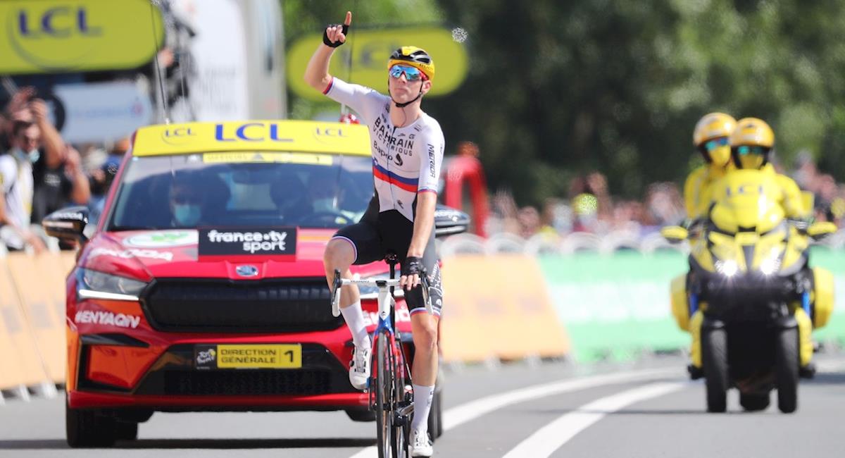 Matej Mohoric gana se segunda etapa en el Tour de Francia. Foto: EFE