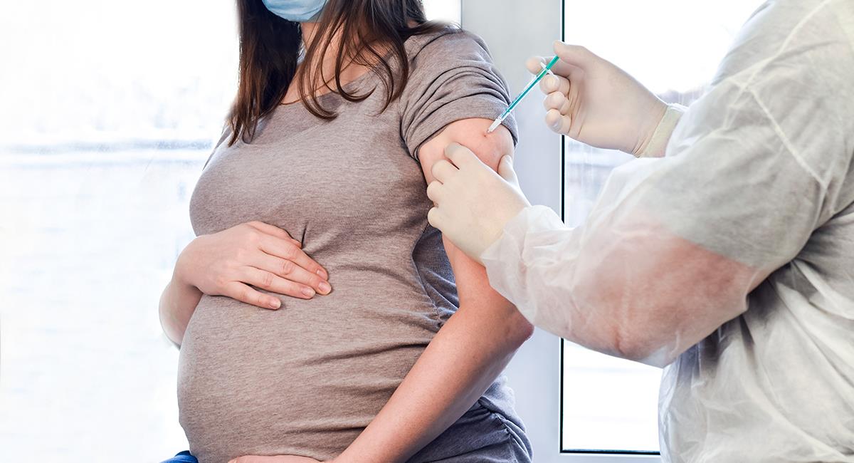 Vacunación en mujeres embarazadas: esto es todo lo que debes saber. Foto: Shutterstock