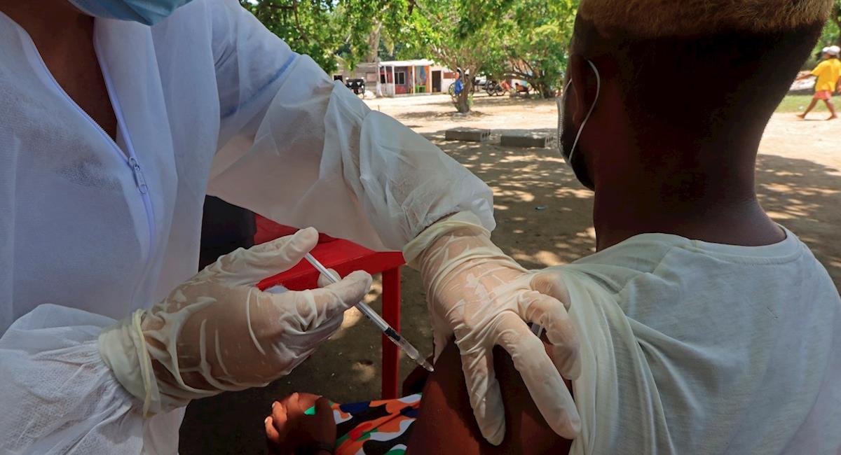 Colombia espera llegar los 35 millones de vacunados en agosto. Foto: EFE