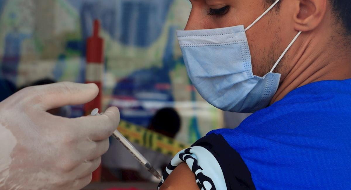 Colombia avanza en la vacunación de forma acelerada. Foto: EFE