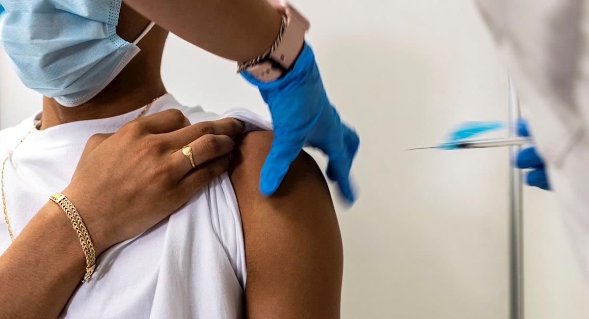 OMS se opone a que las personas se vacunen por obligación. Foto: EFE