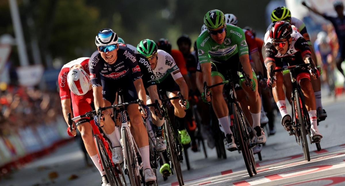 Jasper Philipsen gana la etapa 5 de la Vuelta a España. Foto: EFE