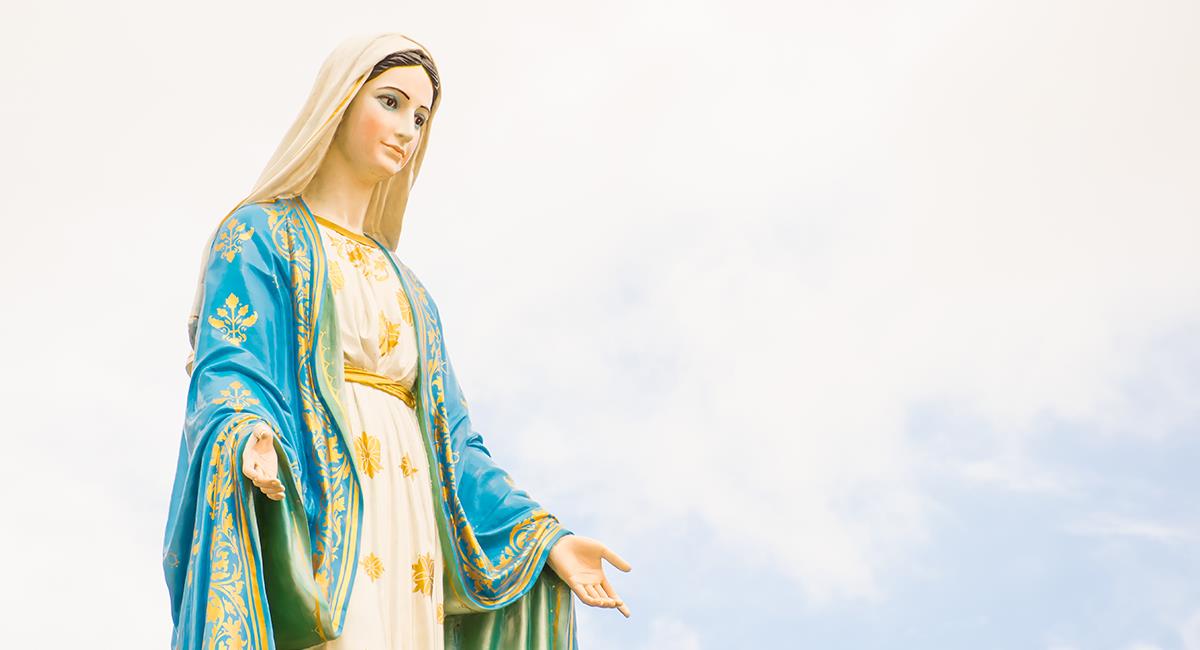 Poderosa oración para hacer una petición especial a la Virgen María. Foto: Shutterstock