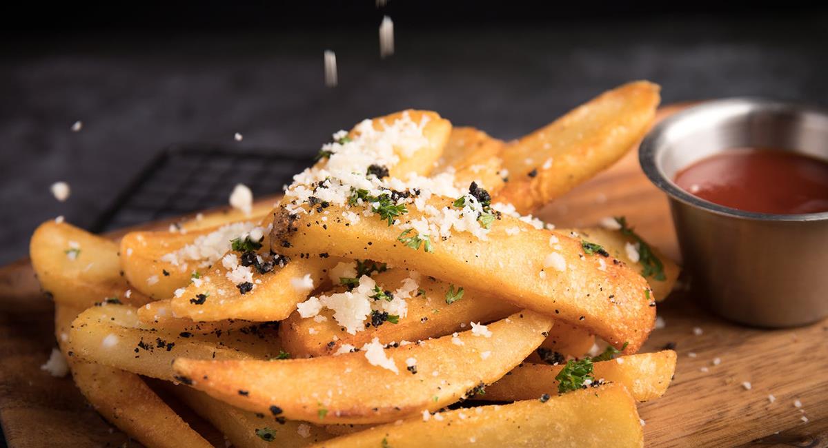 Comer papas fritas, es ideal en cualquier comida. No tiene desestimación alguna. Foto: Pixabay