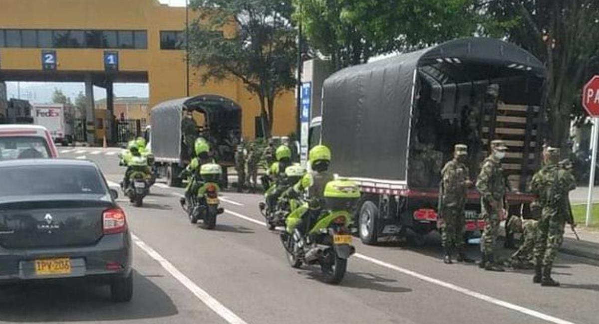 Los gremios de comerciantes piden que hayan militares en las calles para apoyar la seguridad den Bogotá. Foto: Twitter @donadolforivas