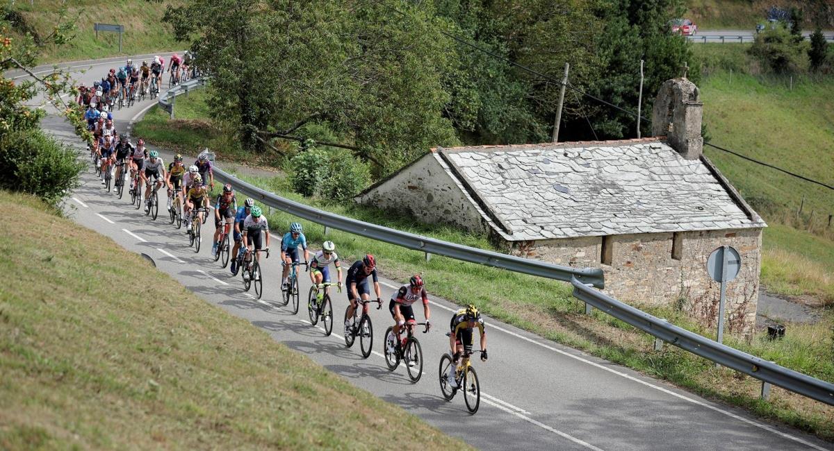 Sigue la Vuelta a España en vivo. Foto: EFE
