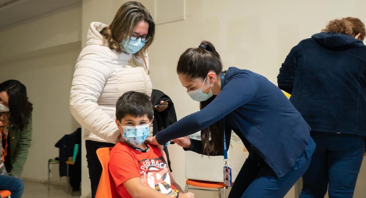 Chile inicia la vacunación de menores entre 6 y 12 años. Foto: Twitter @SeremiSaludM