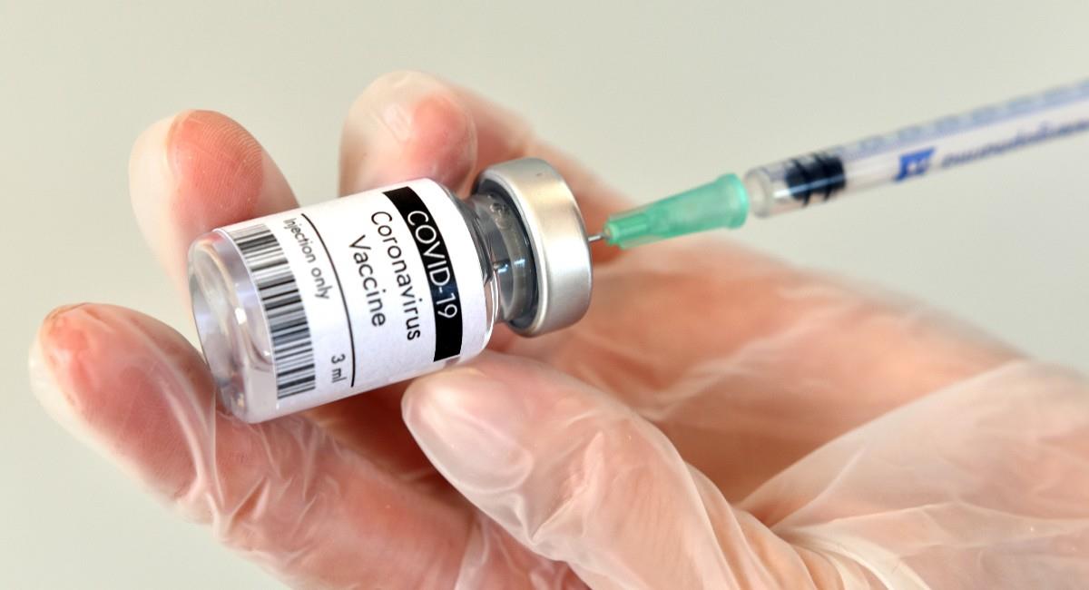 En las próximas horas se estarían recibiendo las vacunas. Foto: Shutterstock