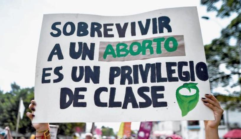 El debate sobre el aborto en Colombia iniciará a finales de octubre. Foto: Twitter @AnaBejaranoRG.