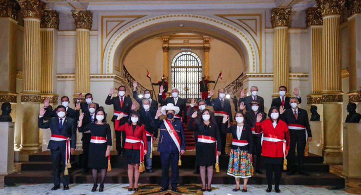 El nuevo gabinete ministerial en Perú ya tomó juramento y comenzó de forma inmediata a trabajar. Foto: Twitter @icslatam1