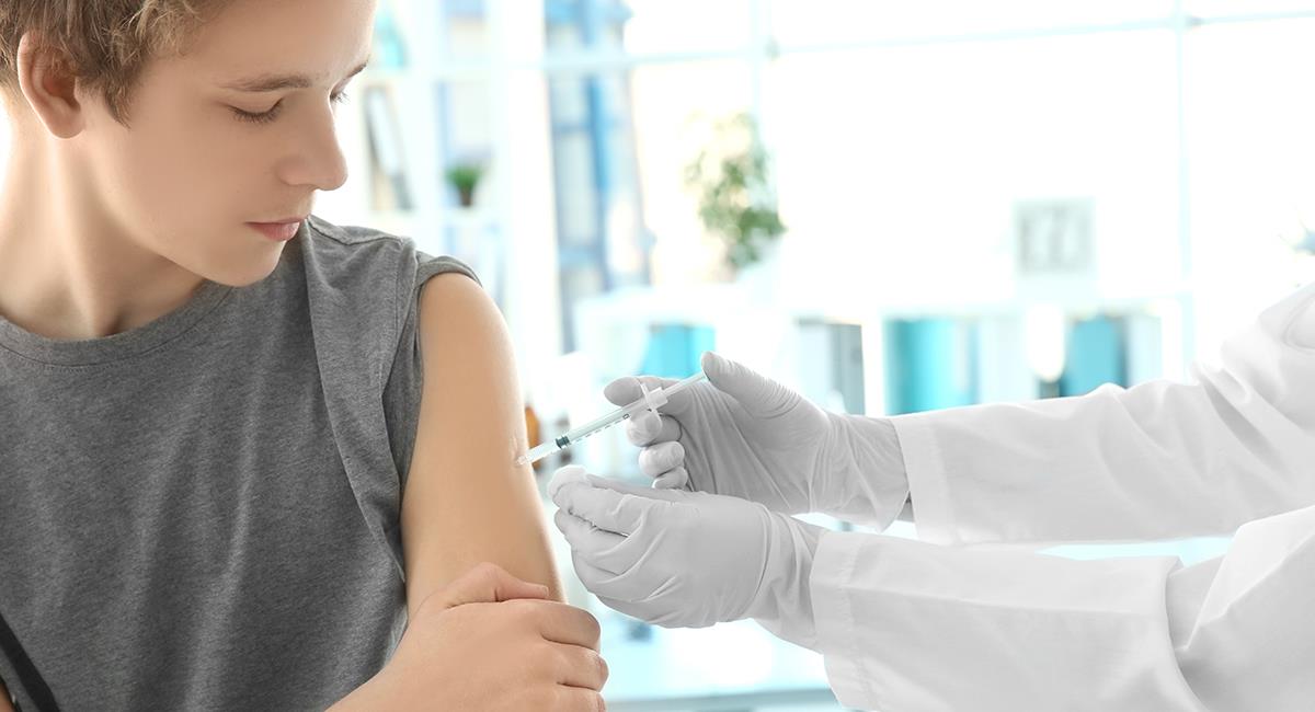 Estudio revela qué tan efectiva es la vacuna Pfizer en adolescentes. Foto: Shutterstock