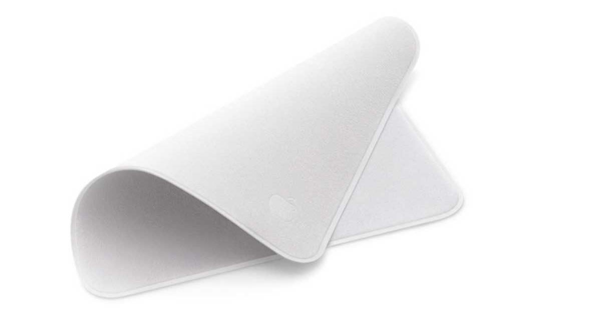 Los que tengan iPhone, MacBook o AirPods pueden usar este "trapo" no abrasivo. Foto: Twitter @Apple