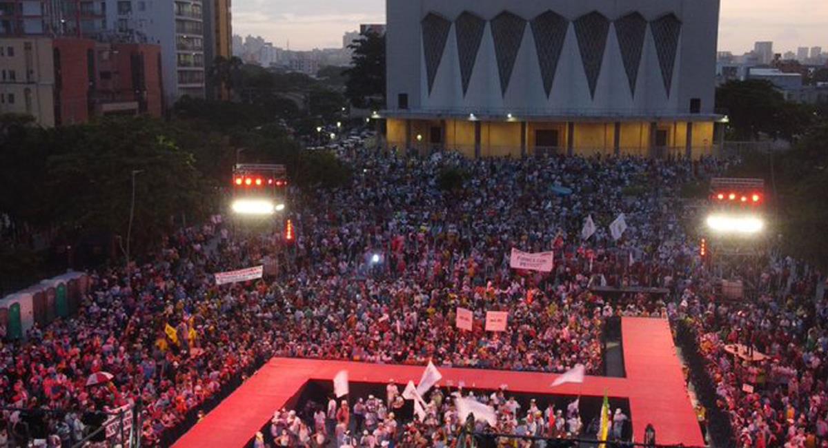 Así lucía la concentración de Gustavo Petro en la Plaza de la Paz en Barranquilla, Atlántico. Foto: Twitter @jcuestanovoa