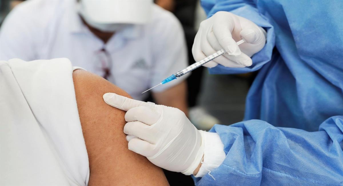 Mientras en Norteamérica y Europa más del 50 % de la población está completamente vacunada, en África la cifra no llega al 10 %. Foto: EFE
